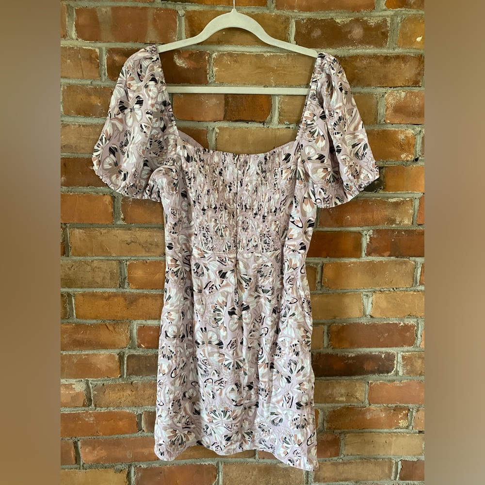 ARITZIA SUNDAY BEST rachel dress puff sleeve mini dress butterfly pastel large - Picture 4 of 9